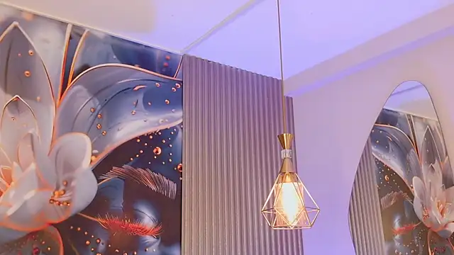 AURORA BLOOM CR online show from April 7, 12:07 pm