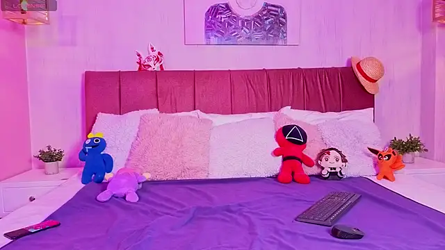 emma wilder  online show from April 16, 7:13 pm