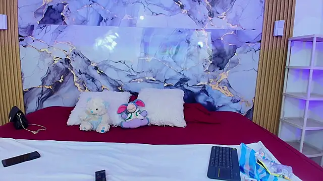 aixa 06 online show from April 6, 2:07 pm