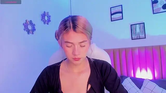 Chris Velvett online show from April 28, 7:51 pm