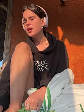 fairy bell online show from February 18, 1:16 am