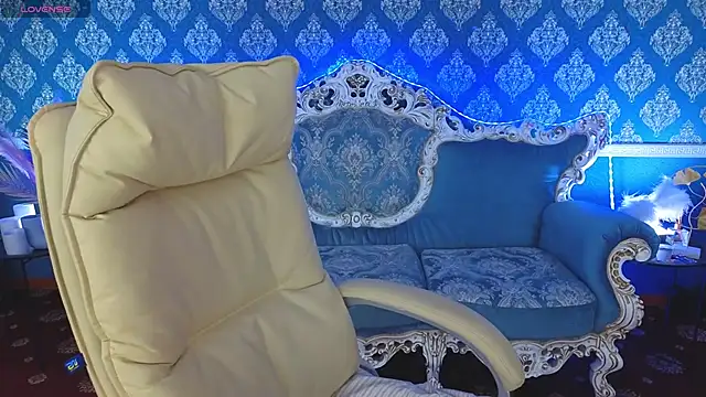 Twix Ten online show from March 23, 1:50 pm