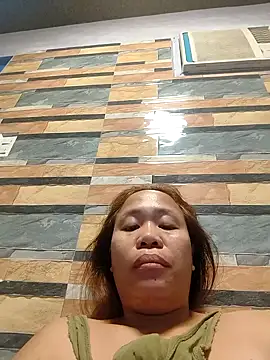 Snapshot of squirtshantal chatting on September 28, 8:30 am squirtshantal online show from September 28, 8:30 am