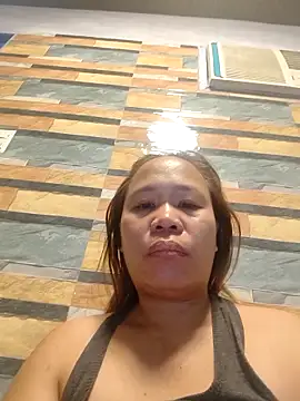 Snapshot of squirtshantal chatting on October 8, 5:23 am squirtshantal online show from October 8, 5:23 am