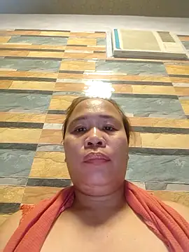 Snapshot of squirtshantal chatting on October 17, 9:01 am squirtshantal online show from October 17, 9:01 am