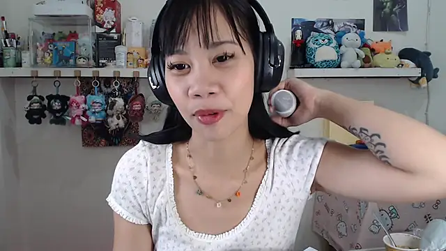 GloryKulikowski online show from March 16, 2:14 am