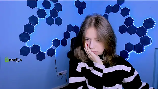 cleo cool online show from February 16, 12:49 pm