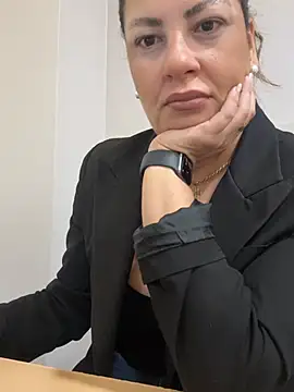 leona-david online show from August 6, 12:23 pm