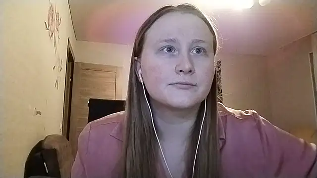 AnikaLipps online show from April 6, 12:10 am