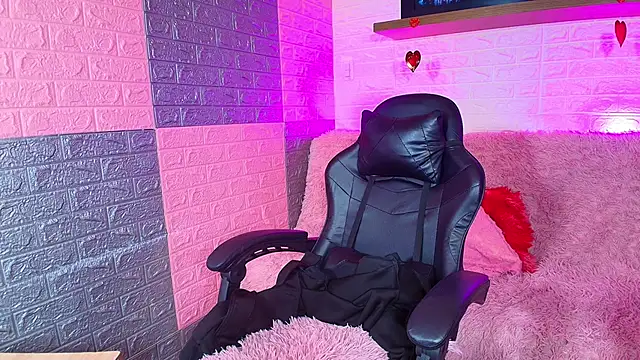 kiim xxx katta online show from March 12, 11:35 am