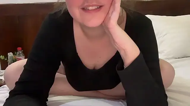Ewelinababy online show from May 5, 10:13 pm