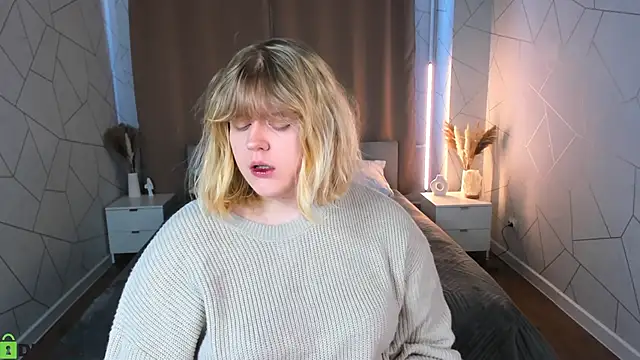 luna c0ra online show from April 8, 1:08 am