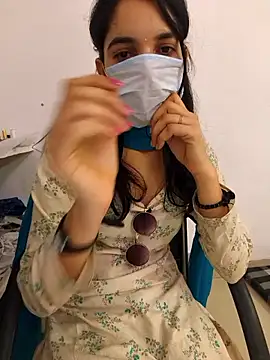 tanzum khan3202 online show from April 11, 7:45 am