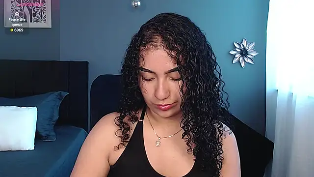 Sofia-bloom online show from February 25, 2:04 pm