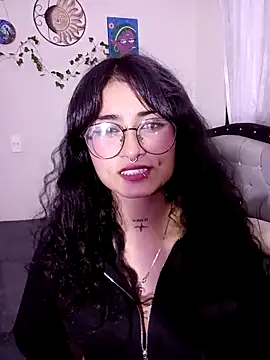 Lili  Clan online show from May 3, 5:22 am