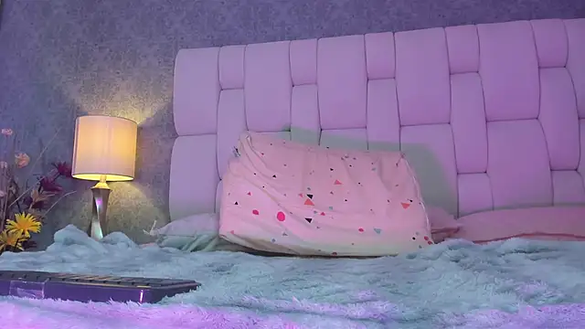 alisstarr online show from February 18, 2:27 pm