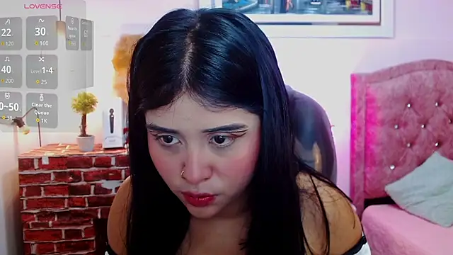 mila quin online show from March 8, 1:04 pm