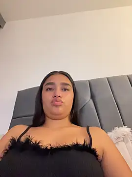 I Samanthaa online show from March 30, 12:10 am