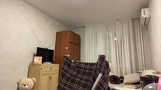 StephaniCute online show from April 18, 7:58 pm