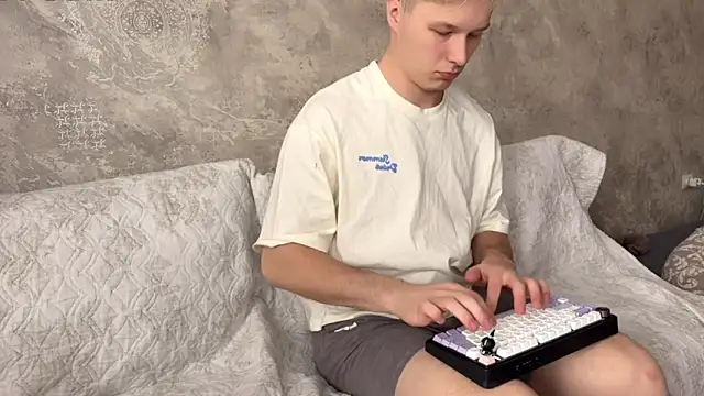 Rebecca David online show from April 3, 8:34 am