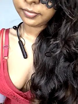ASHANYA JAYASOORIYA online show from May 22, 3:21 pm