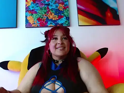 Zoeblacky online show from February 19, 3:00 pm