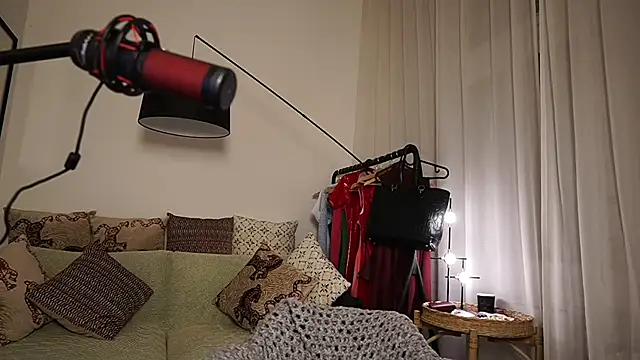 Snapshot of supreme_dominatrix chatting on October 17, 8:56 pm supreme dominatrix online show from October 17, 8:56 pm