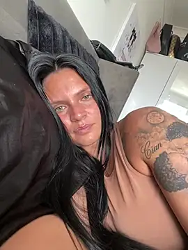 Destinylovex online show from April 9, 7:47 am