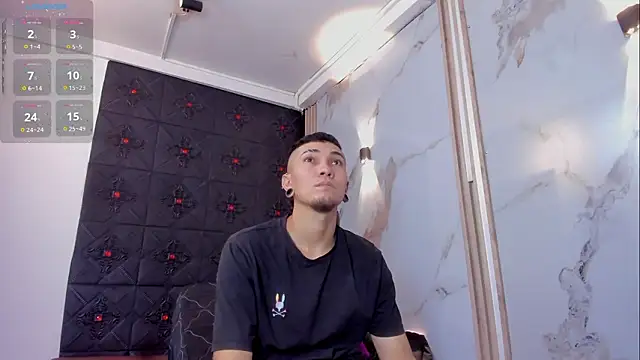 Logan and Reachel online show from March 13, 7:37 pm