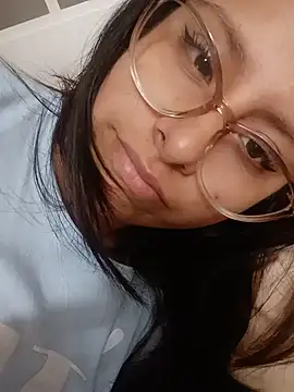 Rosyshadow online show from May 31, 7:37 pm