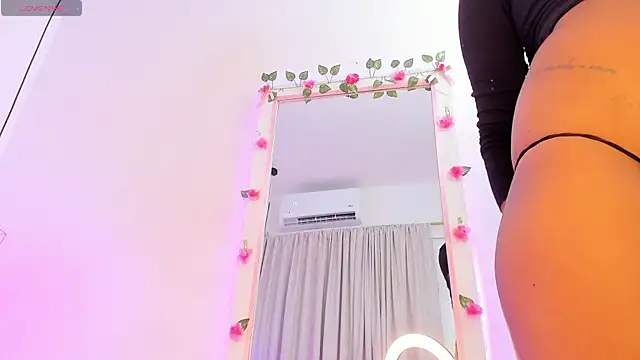 Candyhot79 online show from February 27, 7:57 pm