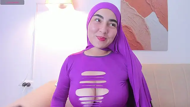 Malika Noor online show from May 15, 4:43 pm