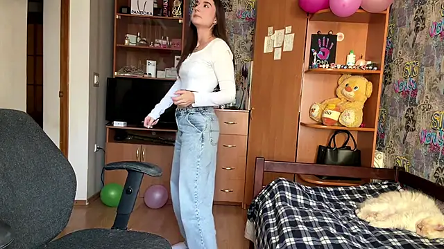 poly princess online show from March 13, 12:50 pm