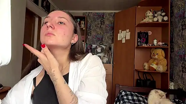 poly princess online show from April 16, 12:16 pm