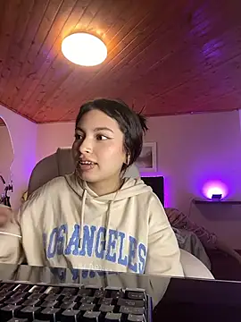 Mady Pink online show from March 17, 4:27 am