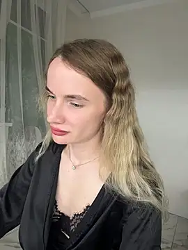 AinyrVixxen online show from April 17, 9:50 pm