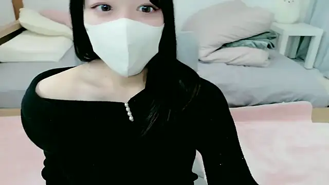 natsuka-chan online show from March 7, 5:36 am