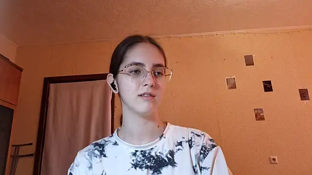 Katelemon online show from June 25, 10:19 am