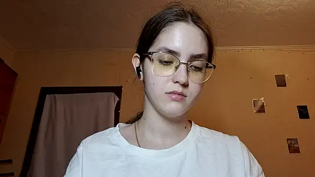 Katelemon online show from April 1, 2:36 pm