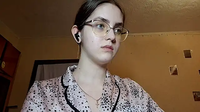 Katelemon online show from March 27, 2:18 pm