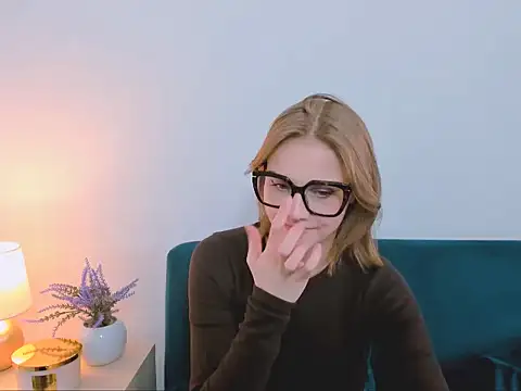 StormiSmooth online show from April 21, 11:06 am