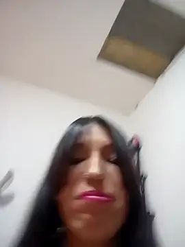 sandy 11  online show from March 11, 4:20 pm