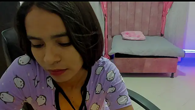 Mila rouge06 online show from March 16, 2:43 pm