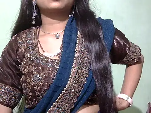 Snapshot of cute_momo_love chatting on February 28, 8:03 am cute momo love online show from February 28, 8:03 am