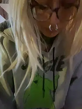 nightmar3doll online show from June 12, 1:19 pm
