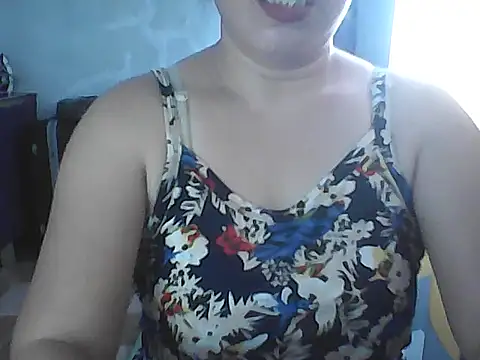 sweet lhyn online show from March 2, 5:08 am