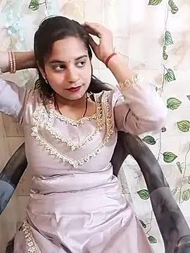 lovely-girl99 online show from April 11, 7:45 am