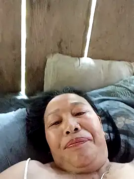 heesuu11 online show from April 6, 4:57 am