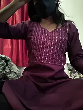 sexy queenn  online show from March 10, 9:46 am