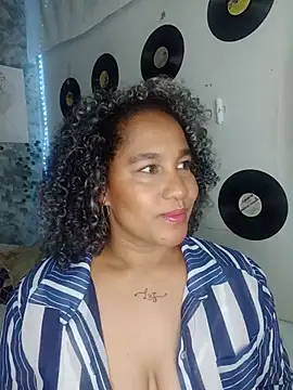 medusafox  online show from July 4, 4:52 am